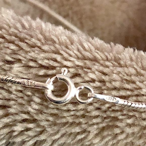 Vintage Sterling Silver Scroll Cutout Round Pendant w/ Snake Chain Necklace - Picture 3 of 7